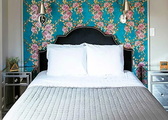 Wicker Park Bed and breakfast Chicago