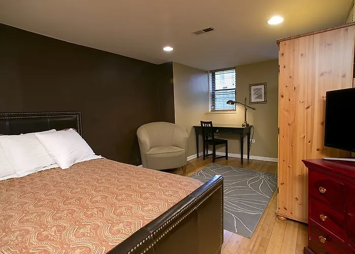 Wicker Park Bed and breakfast