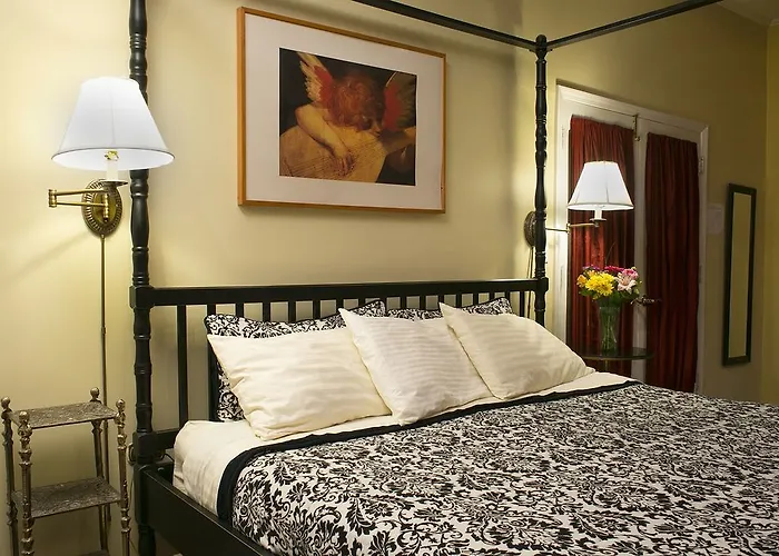 Wicker Park Bed and breakfast