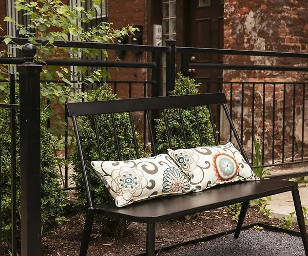 Wicker Park Bed and breakfast