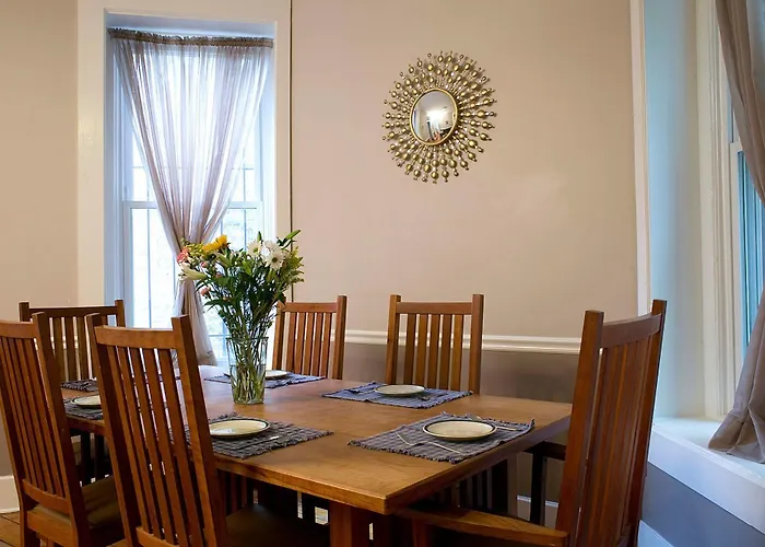 Wicker Park Bed and breakfast