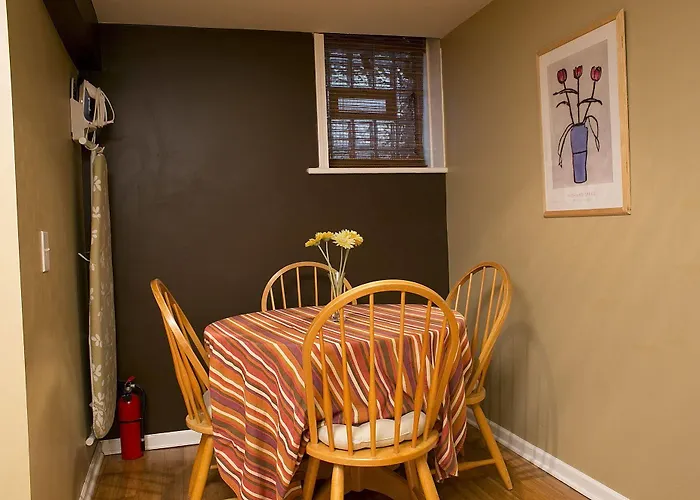 Wicker Park Bed and breakfast Chicago